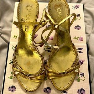 Authentic Chanel gold sandals 39/38.5